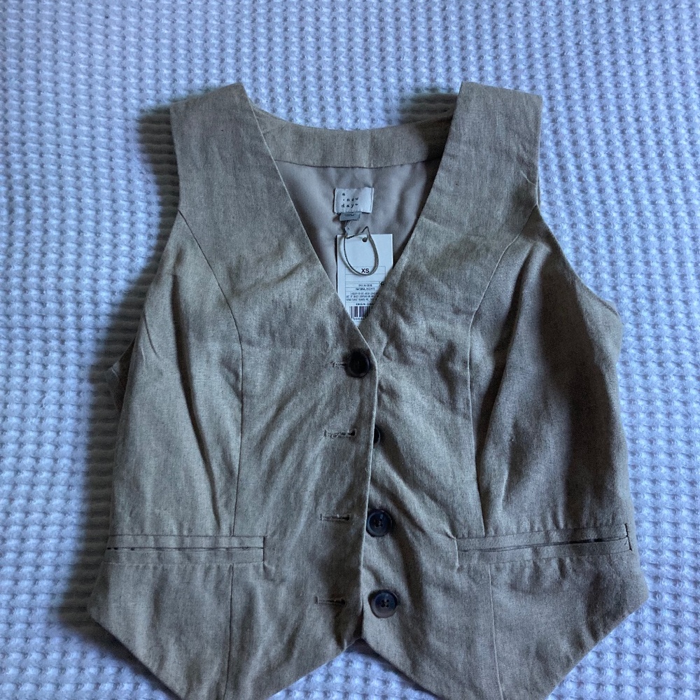 A New Day Linen Vest XS SOLD OUT